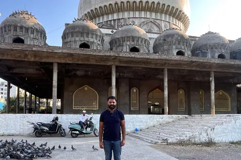 Hyderabad: Customized Corporate Tour with Professional Guide