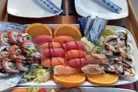 Marina Del Rey: En romantisk båttur med sushi och vin