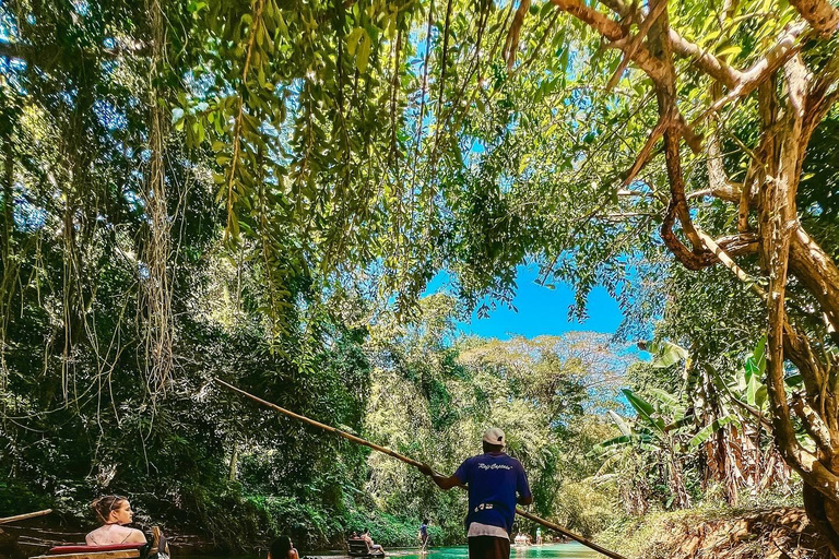 Excursion d&#039;une journée sur la rivière Martha Brae en bambou et safari dans les maraisDepuis Montego Bay