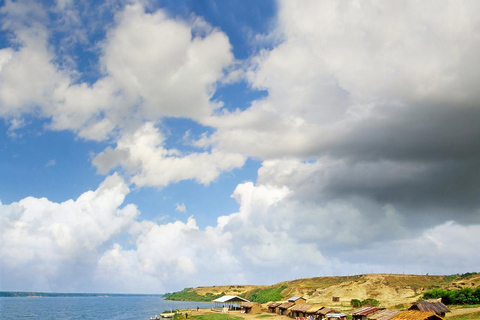 Uganda: 5-Day Safari with Queen Elizabeth & Lake Mburo