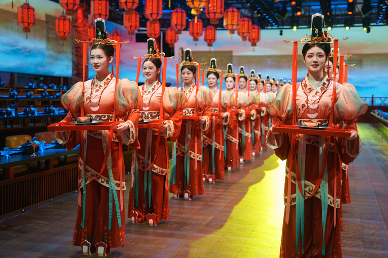 Beijing: Royal Cuisine Museum & Dinner Show - YuXianDu Row 4–5 – Dinner