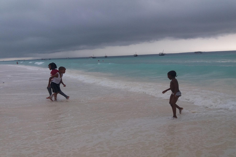 Zanzibar: Stone Town och Nakupenda Sandbank med lunchZanzibar: Stenstad och Nakupenda sandbank med lunch