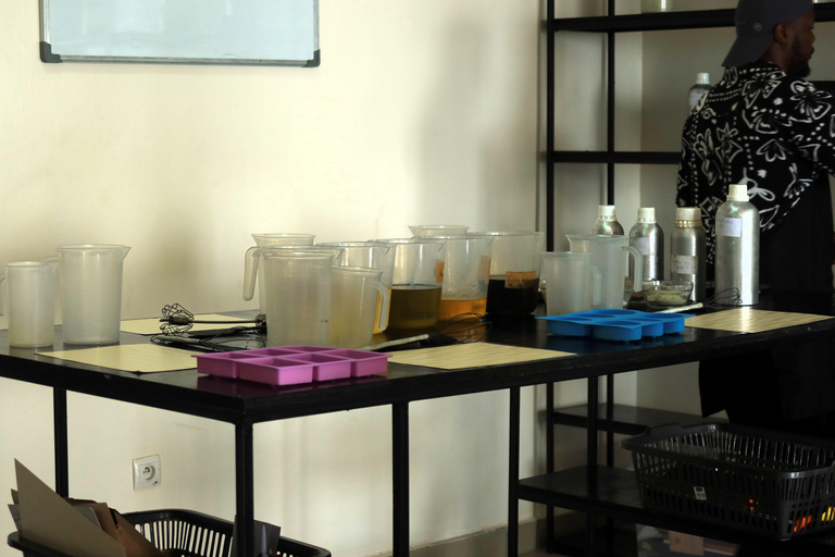 Kigali: Rwandan Artisanal Soap Making Workshop