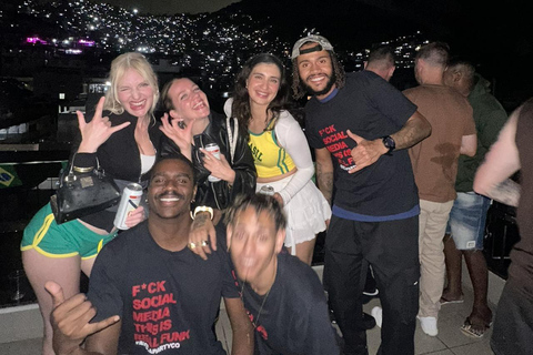 Pubcrawl & Real Favela Party in Rocinha with Locals