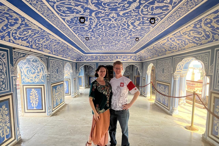 Delhi: 6-Day Golden Triangle Tour with Varanasi Tour without Hotels