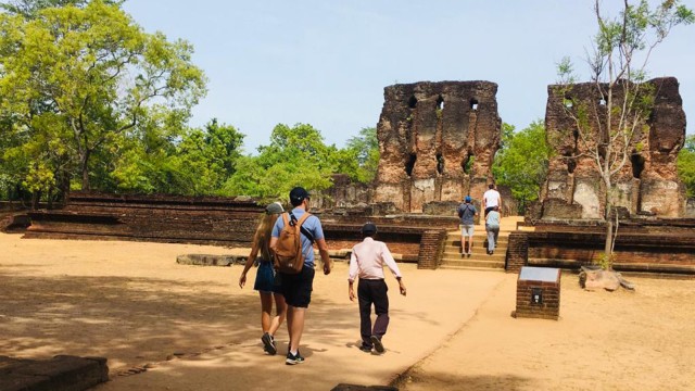 Polonnaruwa rondleiding en olifantensafari in Minneriya