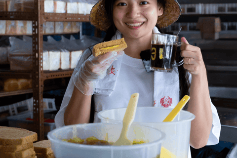 Singapore: Traditional Bakery Tour and Kaya Toast Workshop - Image 3