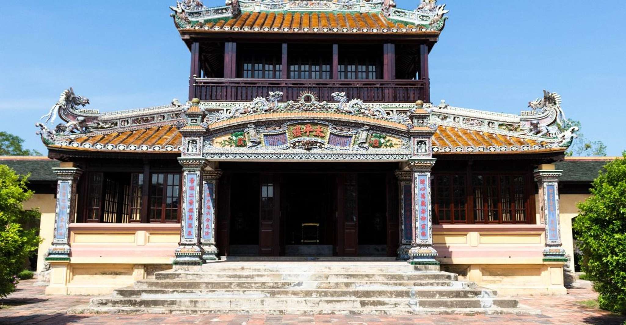 Hue Walking Tour to Imperial Citadel and Forbidden City - Housity