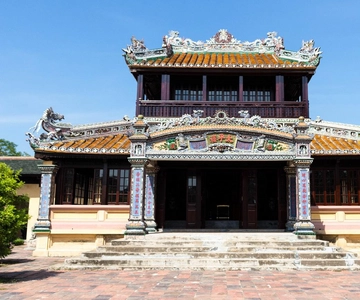 Hue Walking Tour to Imperial Citadel and Forbidden City