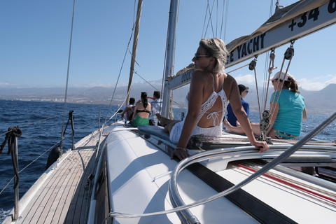 Teneriffa Walbeobachtung und Schnorcheln Yacht Trip