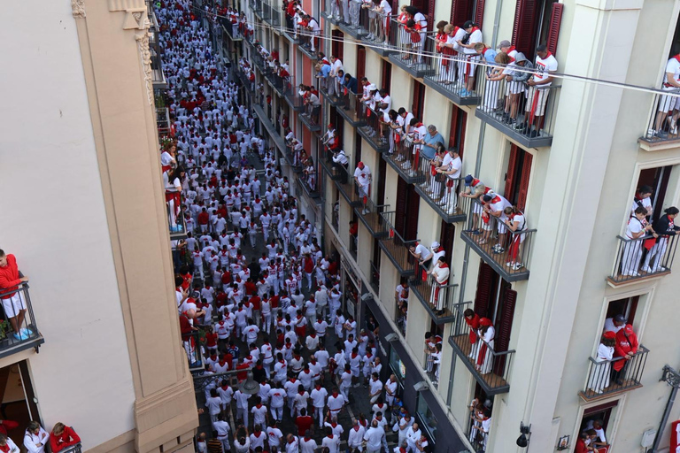 Pamplona Bulls: Balcony View & Gourmet Breakfast