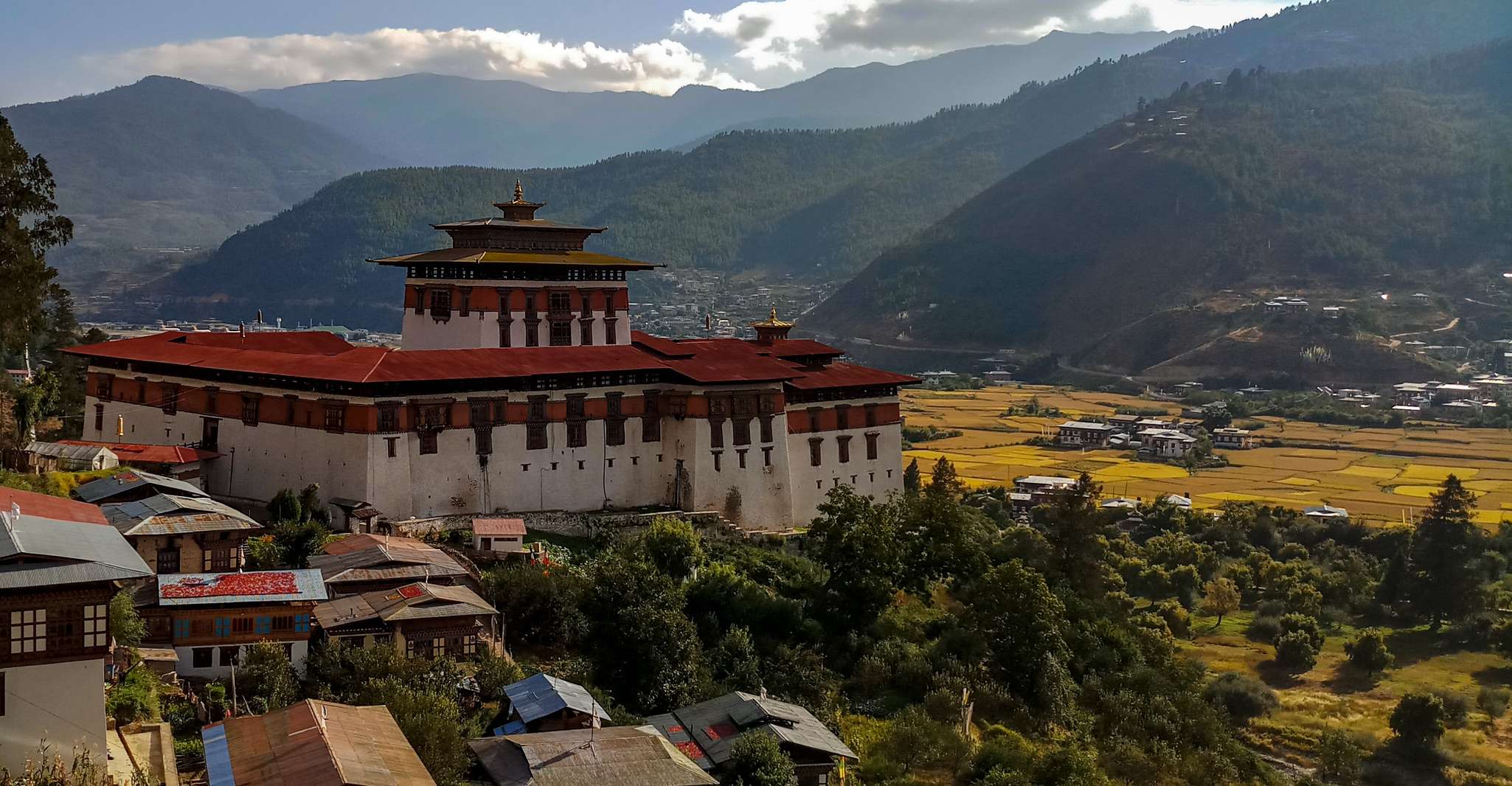 5 Days Bhutan Trip - Housity