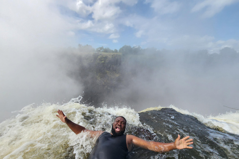 Livingstone: devil's pool/Angels pool Victoria falls