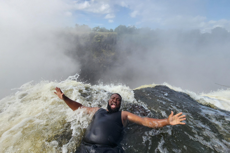 Livingstone: devil's pool/Angels pool Victoria falls