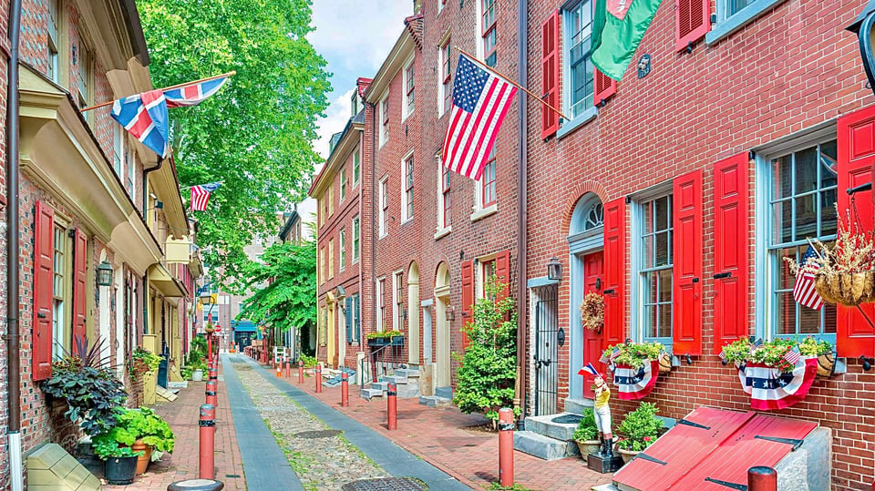 From NY: Philadelphia day Tour and Lancaster Pennsylvania
