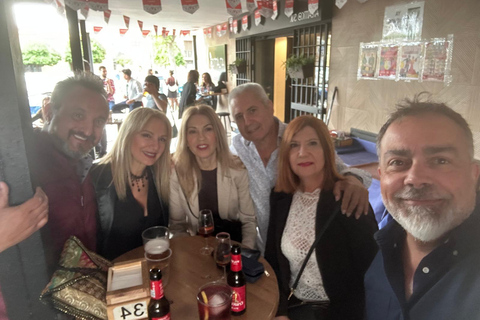 Cádiz: Tapas Bars and Wine Walking Tour