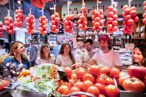 Clase de Cocina Española de Medio Día y Visita al Mercado de la BoqueríaClase de cocina de medio día y visita matinal al mercado
