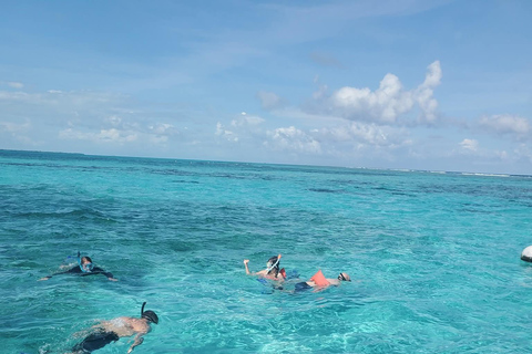Caye Caulker Snorkeling & Secret Beach Day Tour