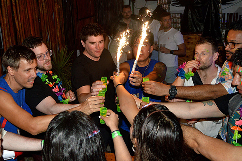 Puerto Escondido Social Pub Crawl – Meet & Make Friends
