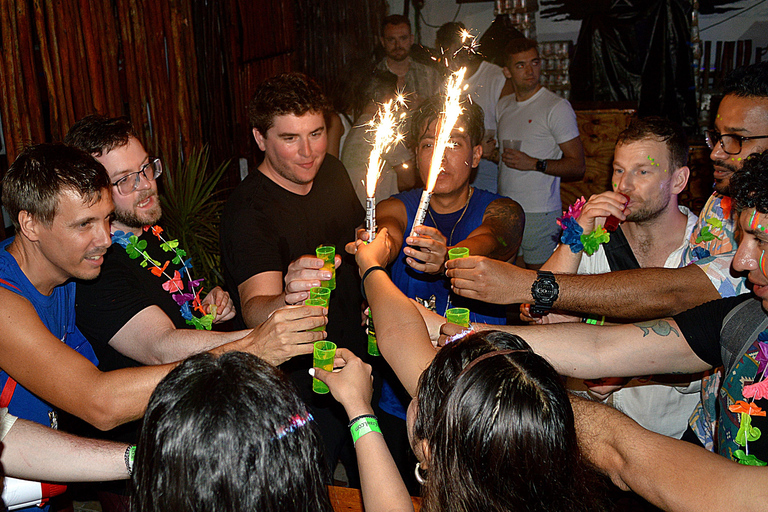 Puerto Escondido Social Pub Crawl – Meet & Make Friends
