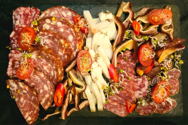 Vilnius: Lithuanian Flavors Experience