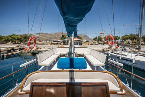Chania: Luxury Gulet Cruise to Balos & Gramvousa with Lunch
