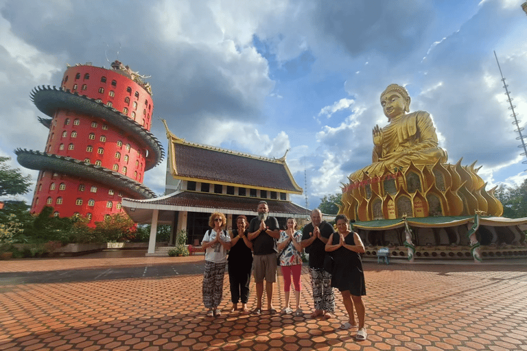 Bangkok Maeklong Train Ride, Floating Market & Dragon Temple Bangkok: Train Ride, Floating Market & Dragon Temple Tour