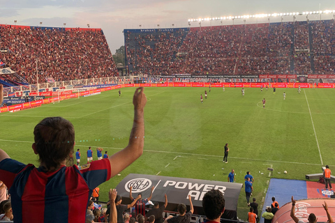 Fußball in Buenos Aires: Erlebe die Leidenschaft bei einem Spiel von San Lorenzo de Almagro