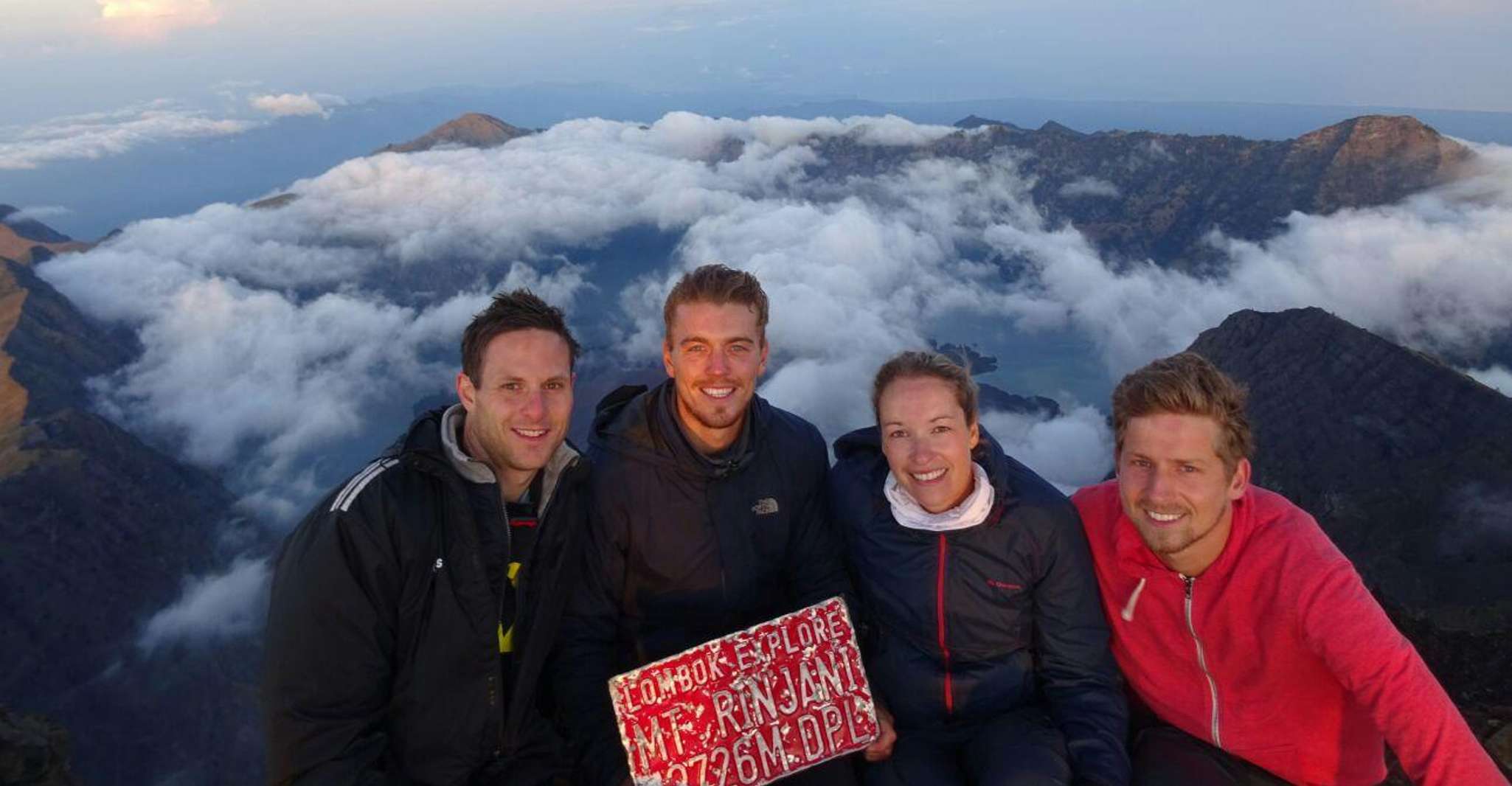 2D/1N Randonnée au sommet de Rinjani pour expert - Hizvo