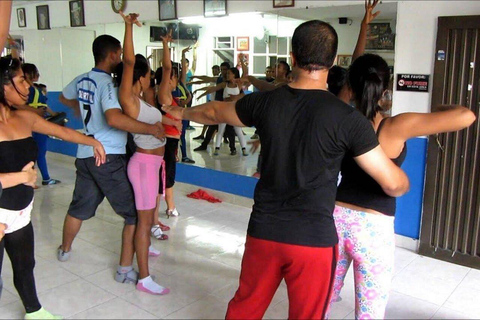 Experience dance classes in the city of Cali