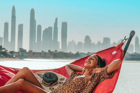 Dubai: Beach Day on the Palm with Skyline Views VIP Cabana