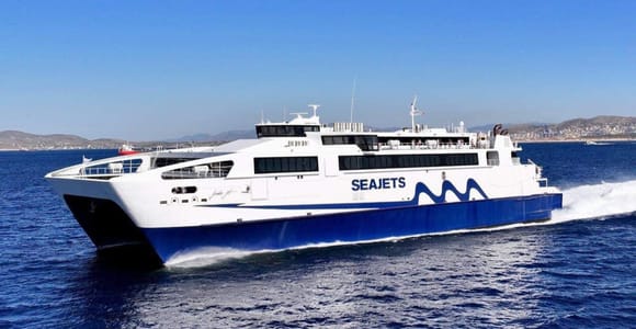 Naxos: Fast Ferry Journey Between Naxos and Paros