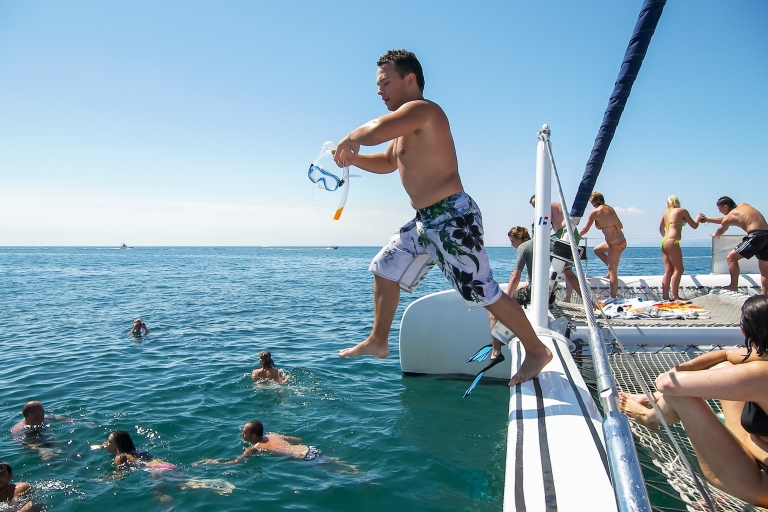 Costa Daurada: Katamaran- und Schnorcheltour5-stündige Bootsfahrt mit Barbecue und Getränken