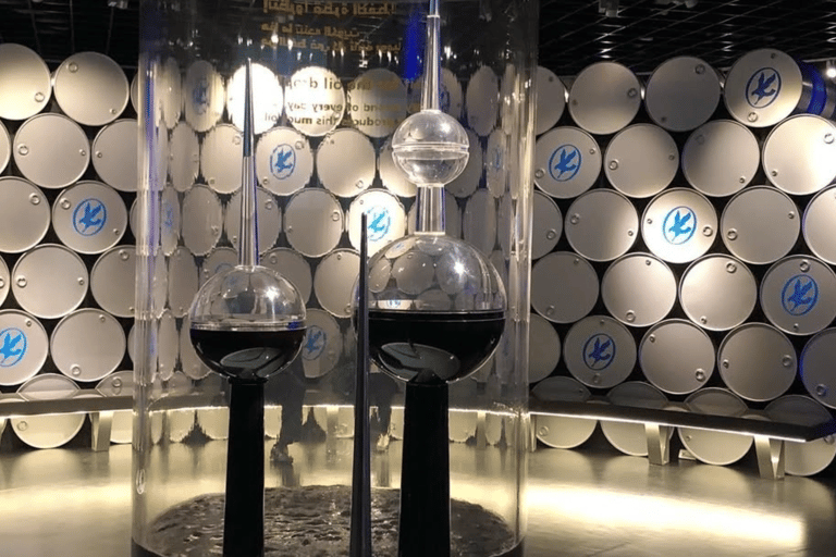 Kuwait Tour Guide Full Day with Comfort SUV Car&WIFI 5G Free