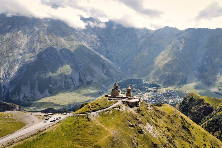 Tbilisi: Kazbegi and Juta Private Day Trip with Pickup