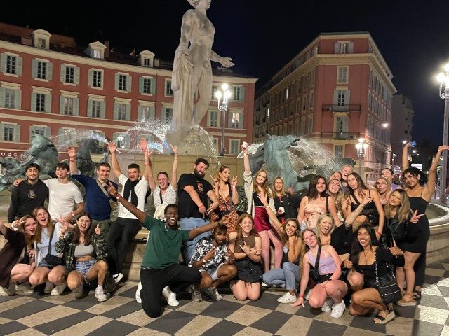 Visit Nice Pub/Bar Crawl with Free Shots and Nightclub Entry in Nice, France