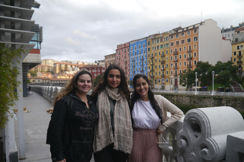 Bilbao: Women's Stories and Guggenheim Night Tour