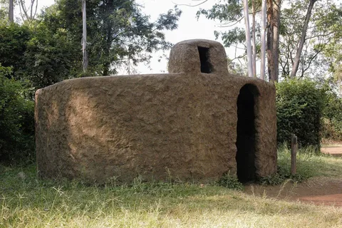 Nairobi: Bomas of Kenya Cultural Tour with Hotel Pickup
