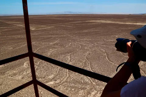 LIMA|| Excursion d'une journée aux lignes de Nazca+Oasis de Huacachina