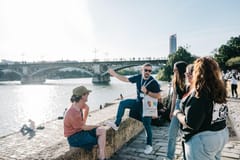 Sevilla: Triana & Guadalquivir-Rundgang in Kleingruppe