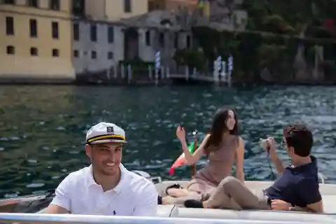 Lago de Como 2 horas Passeio de barco particular para grupos de 1 a 6 pessoas