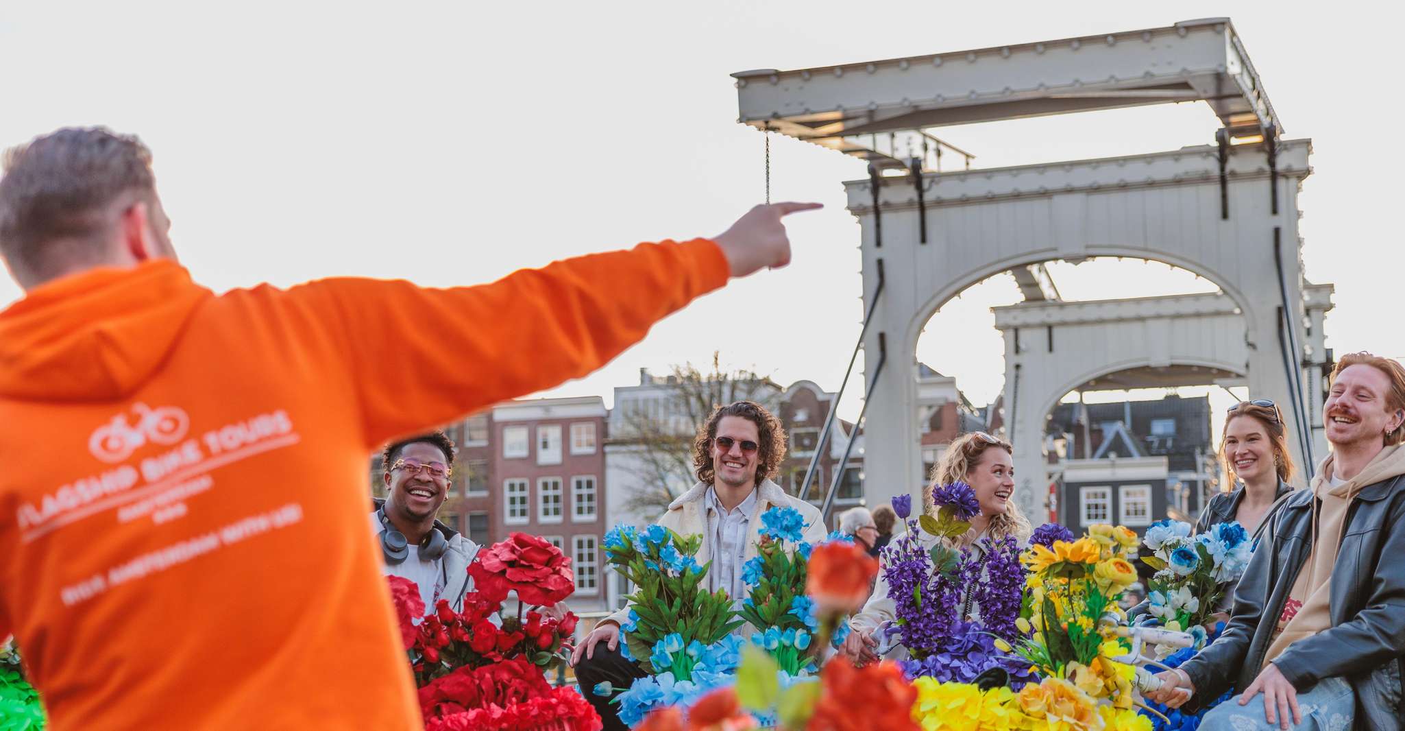 Amsterdam: City Centre, Guided Bike Tour on Flower Bikes photo 10