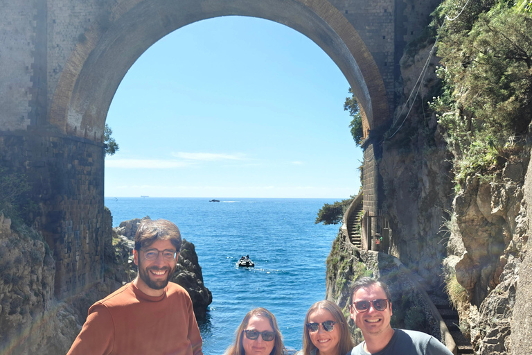 Sorrento Coast: Discover Hidden Gems by Vespa with a Buddy
