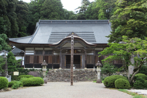 Kanazawa: Meditação Zen e Caligrafia com Carro PrivadoKanazawa: Meditação Zen e Caligrafia com carro particular