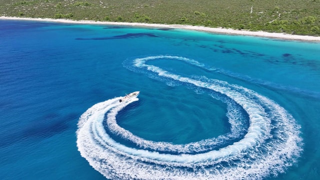 Zadar: Sakarun, Sunken Ship, Blue Lagoon & Tunnel Tour