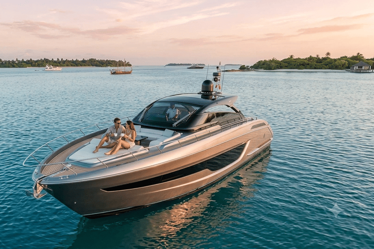 Baku: Private Yacht Tour with Dinner and Hotel Transfers