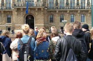 Hamburg: Stadtführung für Schulklassen von der Alster zur Elbe