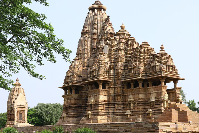 From Delhi: 4-Day Khajuraho Temples & Panna Tiger Safari