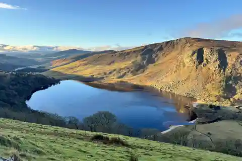 Dublin: Wicklow Mountains and Glendalough Day Trip by Car
