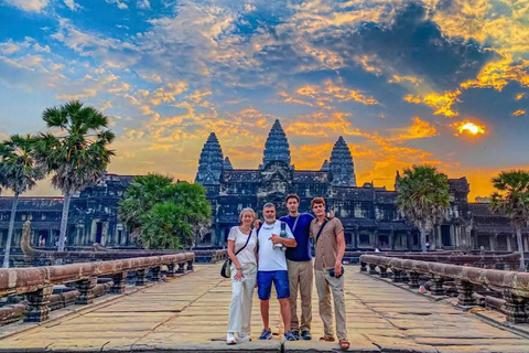 Siem Reap: Angkor Wat & Ta Prohm Half-Day Offbeat Jeep Tour Option 2: Angkor Wat Sunset & Ta Prohm with English Guide